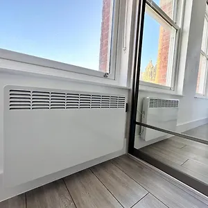  Apartment Sleek Stylish 1 Bedroom Leeds